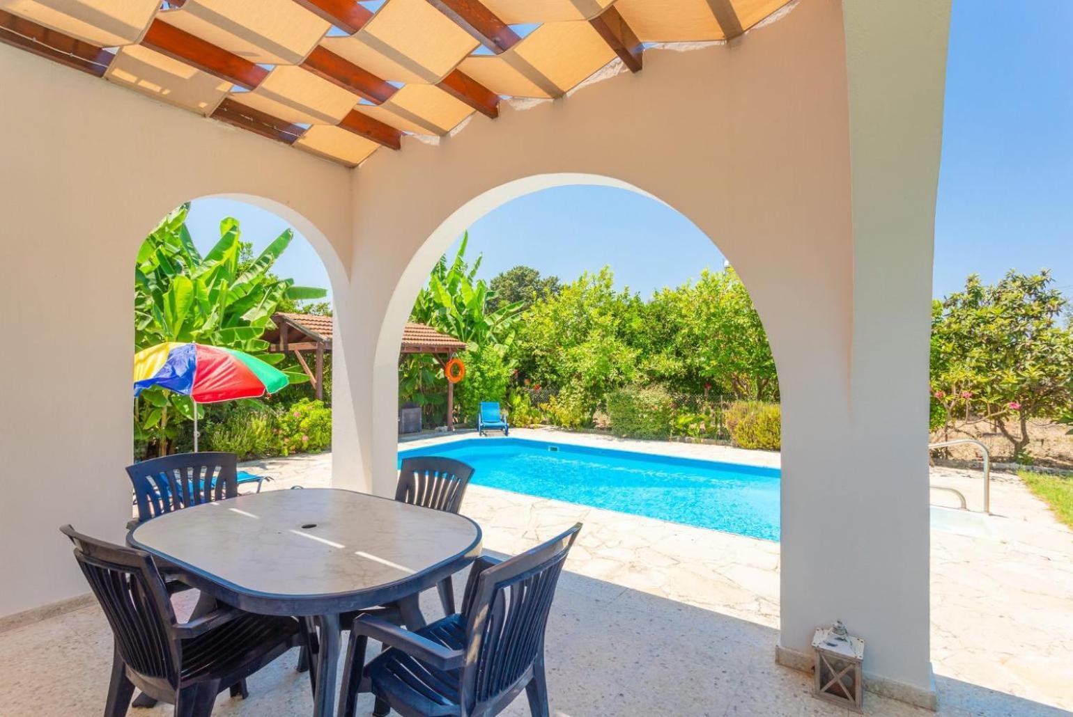 Sun Beach Villa Thio Polis Extérieur photo