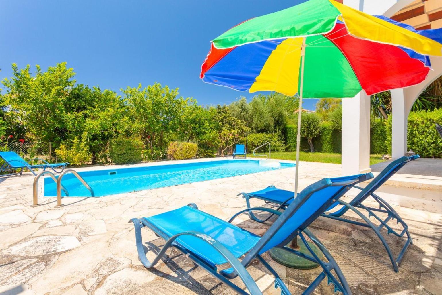 Sun Beach Villa Thio Polis Extérieur photo